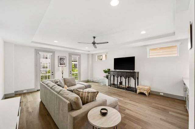 523 W 25th Street, Houston, TX 77008