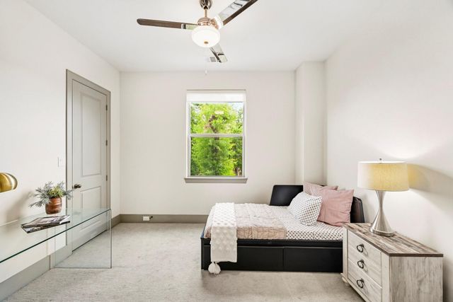 523 W 25th Street, Houston, TX 77008