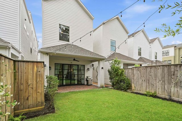 523 W 25th Street, Houston, TX 77008