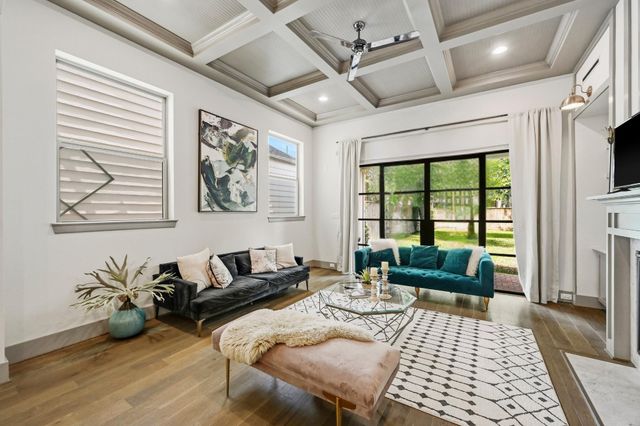 523 W 25th Street, Houston, TX 77008