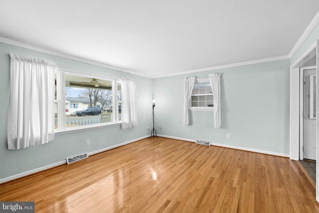 114 HAMILTON ST, Fredericksburg, VA 22408