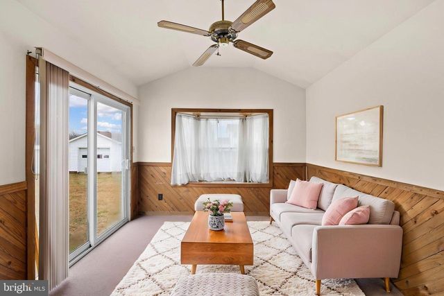 114 HAMILTON ST, Fredericksburg, VA 22408