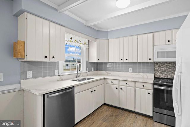 114 HAMILTON ST, Fredericksburg, VA 22408