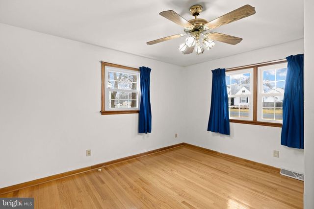 114 HAMILTON ST, Fredericksburg, VA 22408