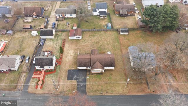 114 HAMILTON ST, Fredericksburg, VA 22408