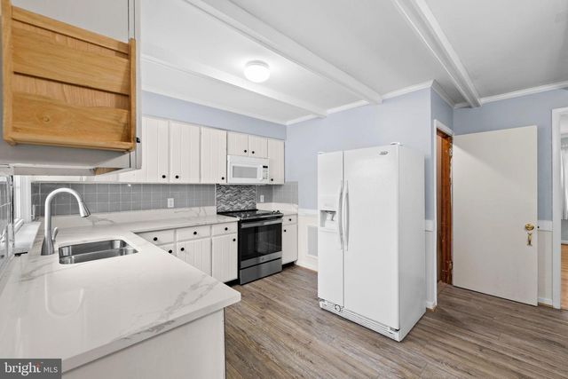 114 HAMILTON ST, Fredericksburg, VA 22408