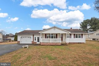 114 HAMILTON ST, Fredericksburg, VA 22408