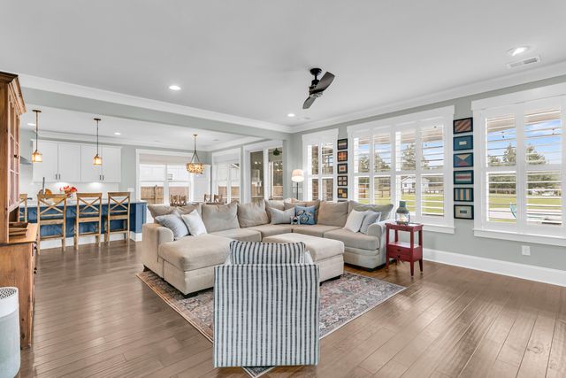 562 Pontoon Road, Huger, SC 29450