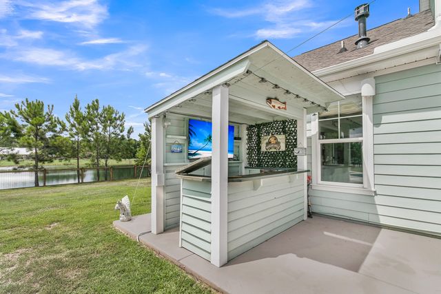 562 Pontoon Road, Huger, SC 29450
