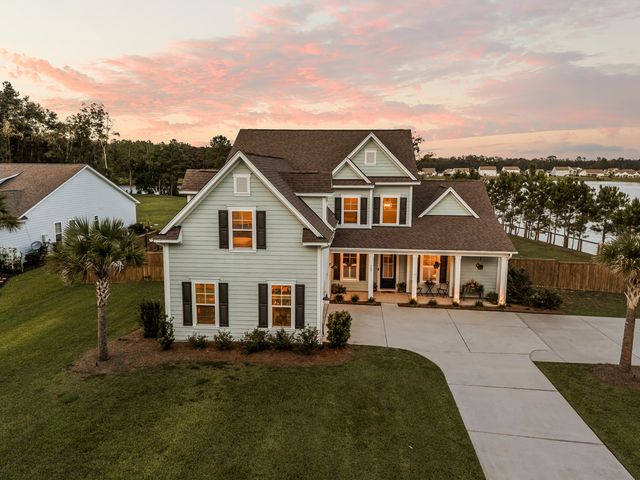 562 Pontoon Road, Huger, SC 29450