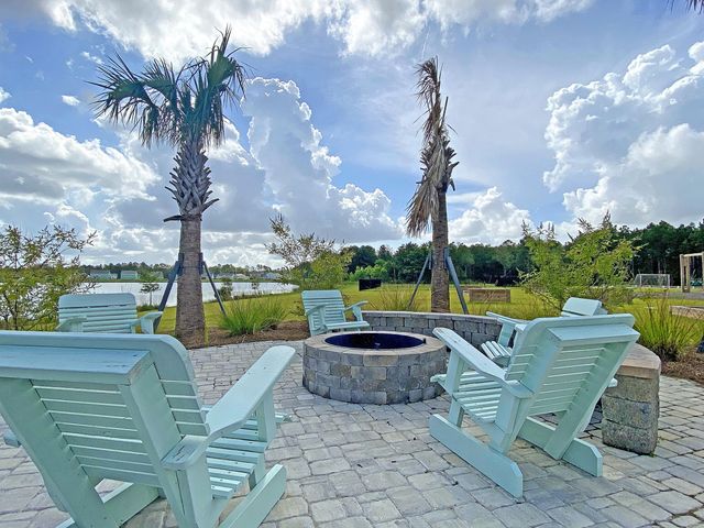 562 Pontoon Road, Huger, SC 29450