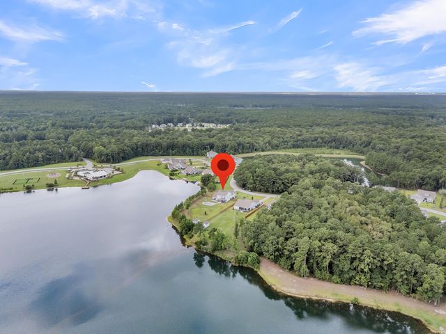 562 Pontoon Road, Huger, SC 29450