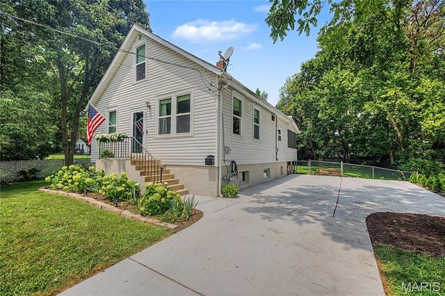 235 Midway Avenue, Kirkwood, MO 63122
