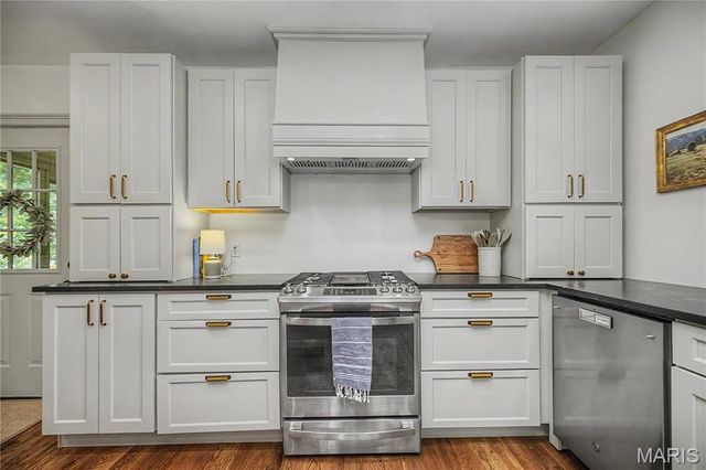 235 Midway Avenue, Kirkwood, MO 63122