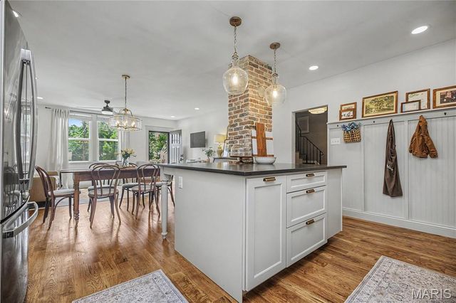 235 Midway Avenue, Kirkwood, MO 63122