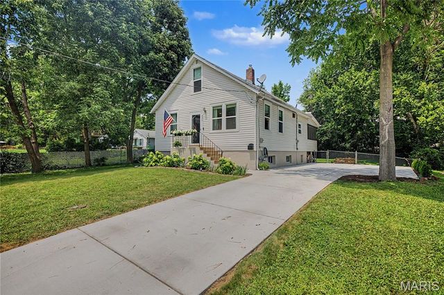 235 Midway Avenue, Kirkwood, MO 63122