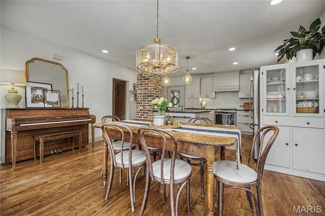 235 Midway Avenue, Kirkwood, MO 63122