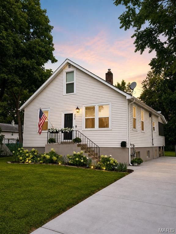 235 Midway Avenue, Kirkwood, MO 63122