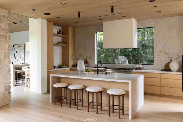 4319 Kraft Avenue, Studio City, CA 91604