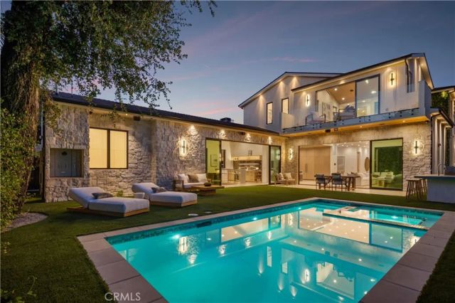 4319 Kraft Avenue, Studio City, CA 91604