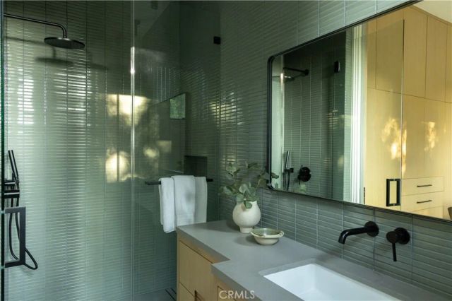 4319 Kraft Avenue, Studio City, CA 91604