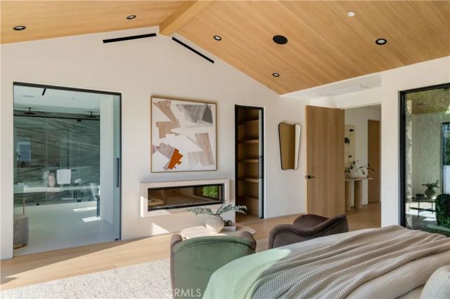 4319 Kraft Avenue, Studio City, CA 91604