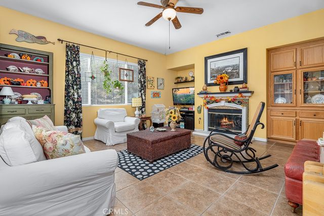 1052 Park Avenue, San Jacinto, CA 92583