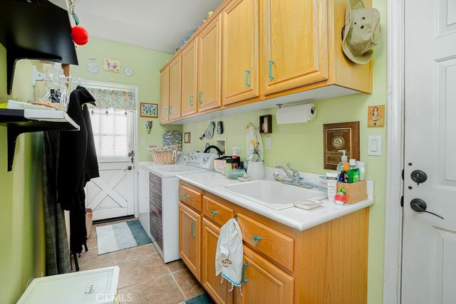 1052 Park Avenue, San Jacinto, CA 92583