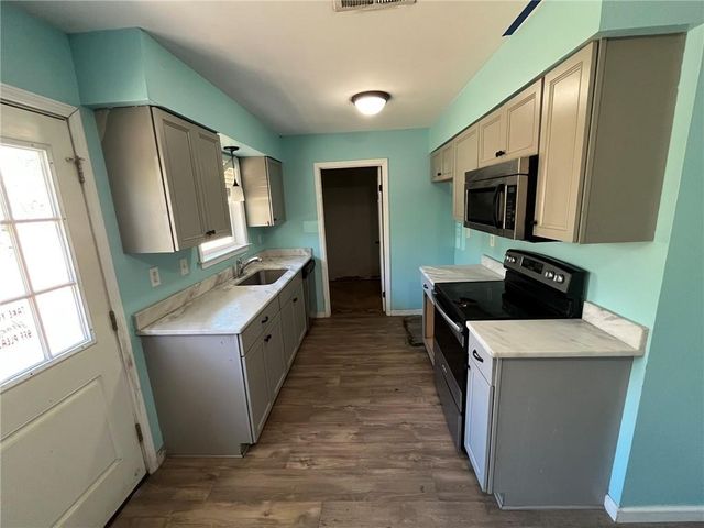 931 Scott Drive, Mobile, AL 36608