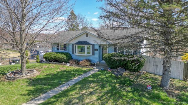 10 Renfrewshire Drive, Middletown, NY 10941