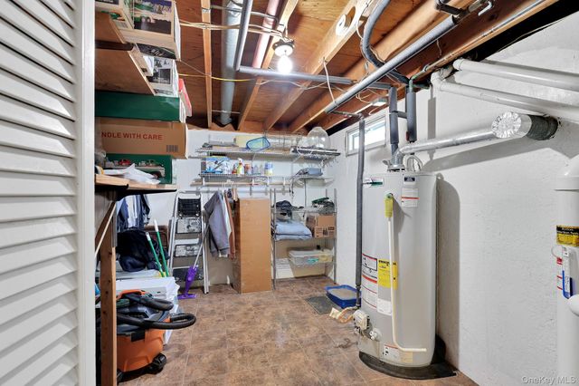 10 Renfrewshire Drive, Middletown, NY 10941