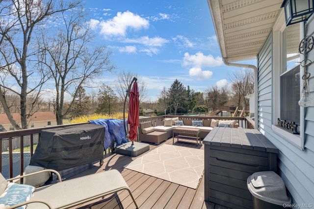 10 Renfrewshire Drive, Middletown, NY 10941