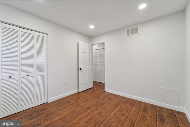 2040 ARCH ST, Philadelphia, PA 19103