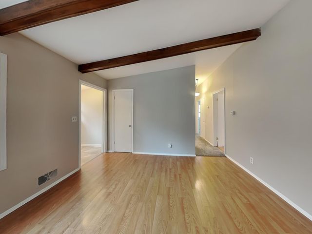 2272 Hazel Street N, Maplewood, MN 55109