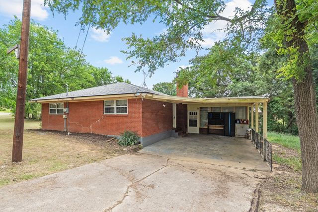201 Admiral Drive, Gun Barrel City, TX 75156