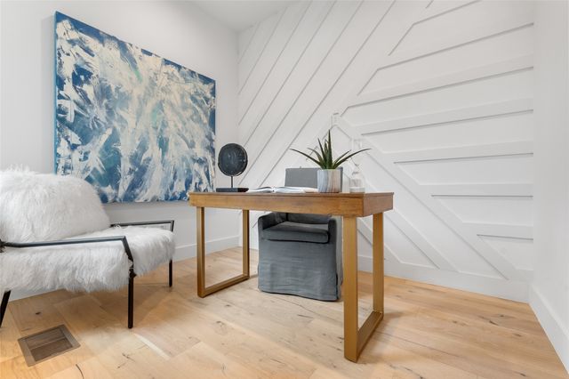 3915 N Hall Street 305, Dallas, TX 75219