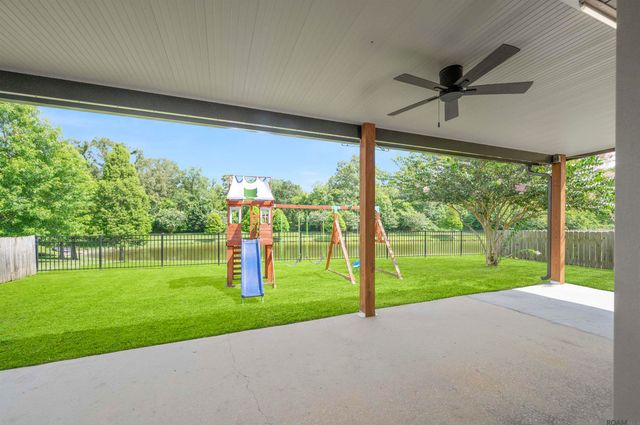 38483 Brown Rd, Prairieville, LA 70769