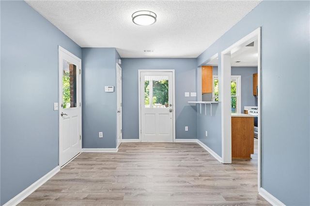 2109 Shady Lane, Tucker, GA 30084
