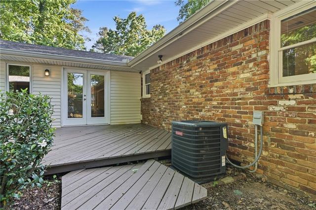 2109 Shady Lane, Tucker, GA 30084