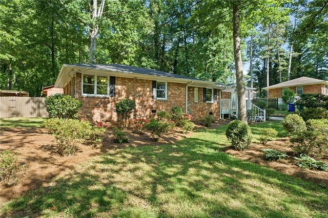 2109 Shady Lane, Tucker, GA 30084