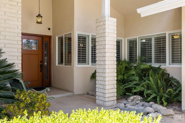 601 Vista Verde Way, Bakersfield, CA 93309