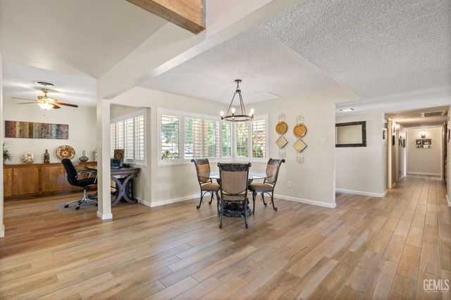 601 Vista Verde Way, Bakersfield, CA 93309