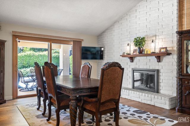 601 Vista Verde Way, Bakersfield, CA 93309