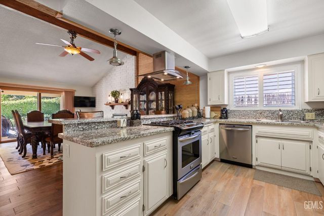 601 Vista Verde Way, Bakersfield, CA 93309