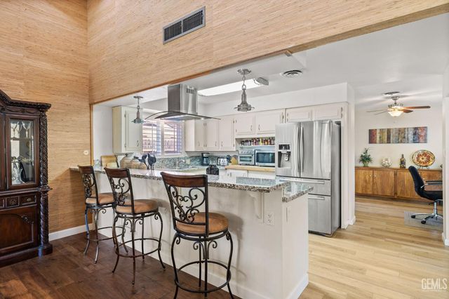 601 Vista Verde Way, Bakersfield, CA 93309