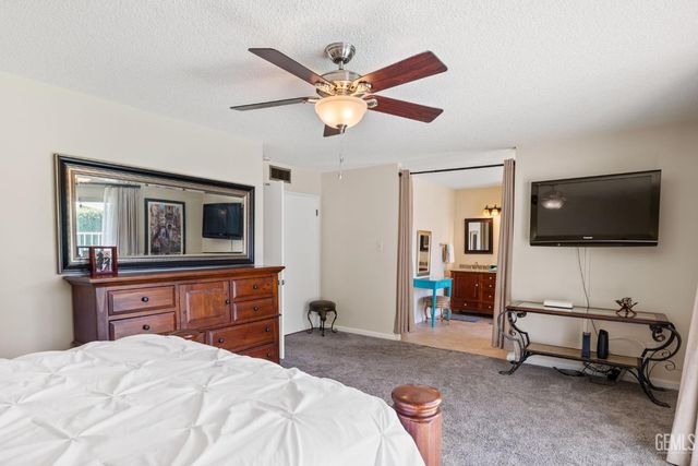 601 Vista Verde Way, Bakersfield, CA 93309