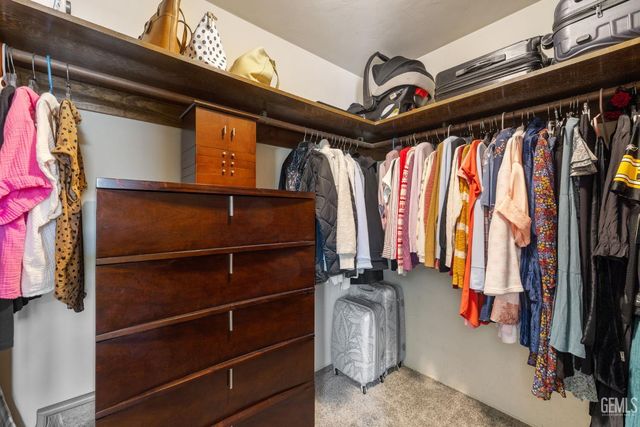 601 Vista Verde Way, Bakersfield, CA 93309