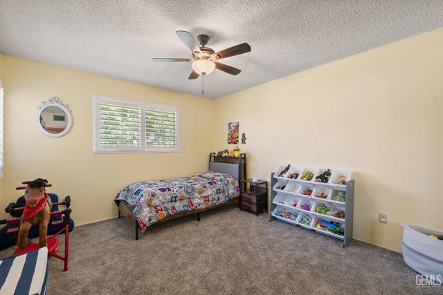 601 Vista Verde Way, Bakersfield, CA 93309