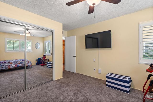 601 Vista Verde Way, Bakersfield, CA 93309