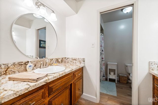 601 Vista Verde Way, Bakersfield, CA 93309